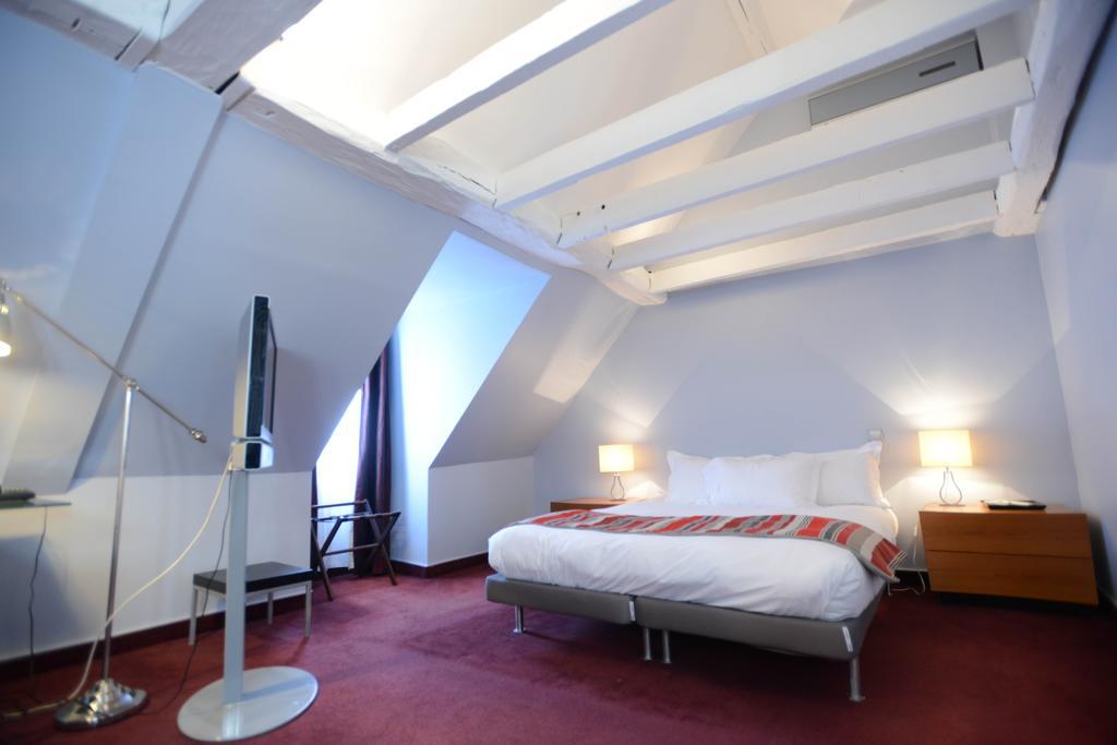 Hotel Des Archives パリ 部屋 写真