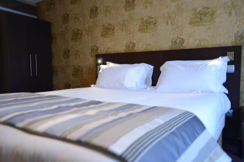 Hotel Des Archives パリ 部屋 写真